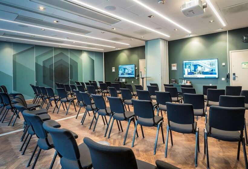 בית מלון כפרי Scandic Continental