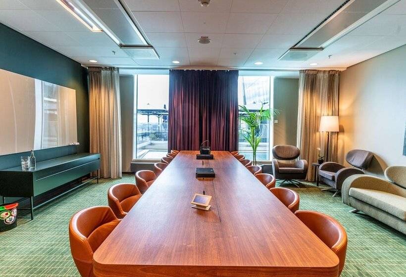 בית מלון כפרי Scandic Continental