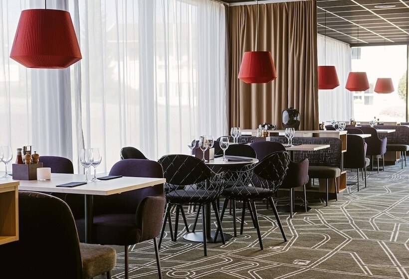 Отель Scandic Elmia