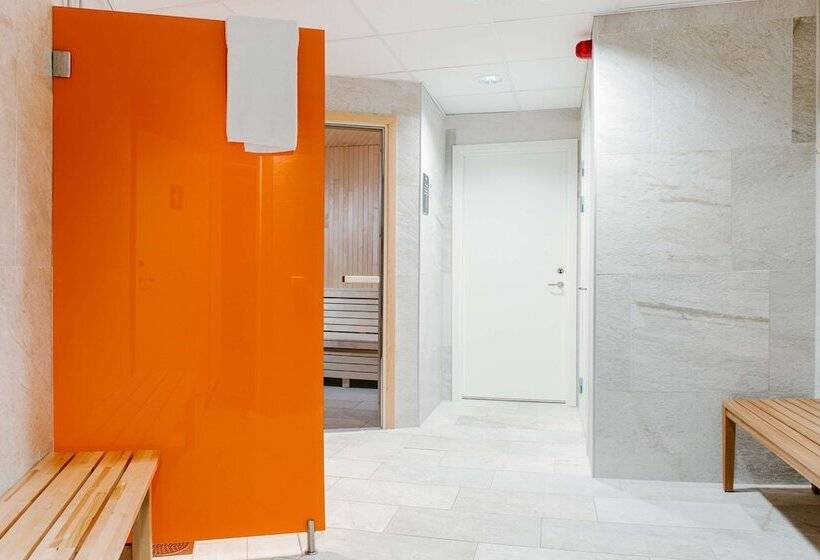 هتل Scandic Elmia