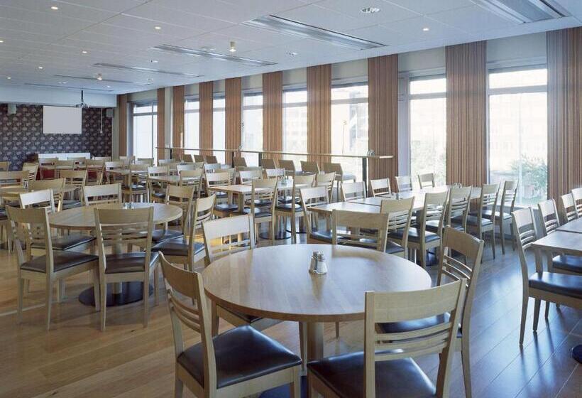 호텔 Scandic Jarva Krog