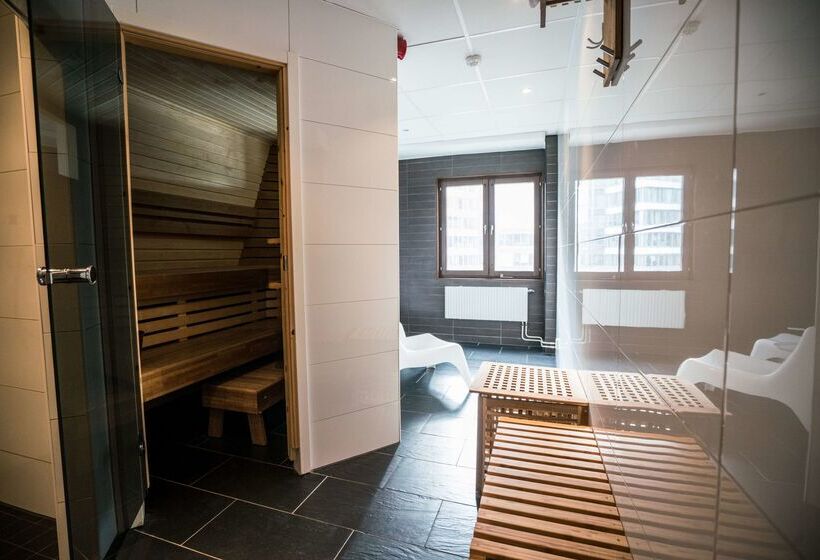 هتل Scandic Kista