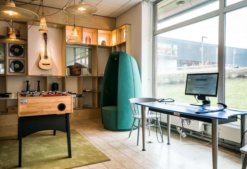 فندق Scandic Kista