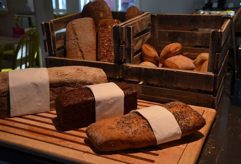 فندق Scandic Kista