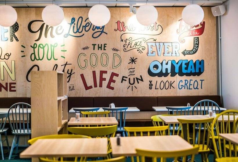 ホテル Scandic Kista