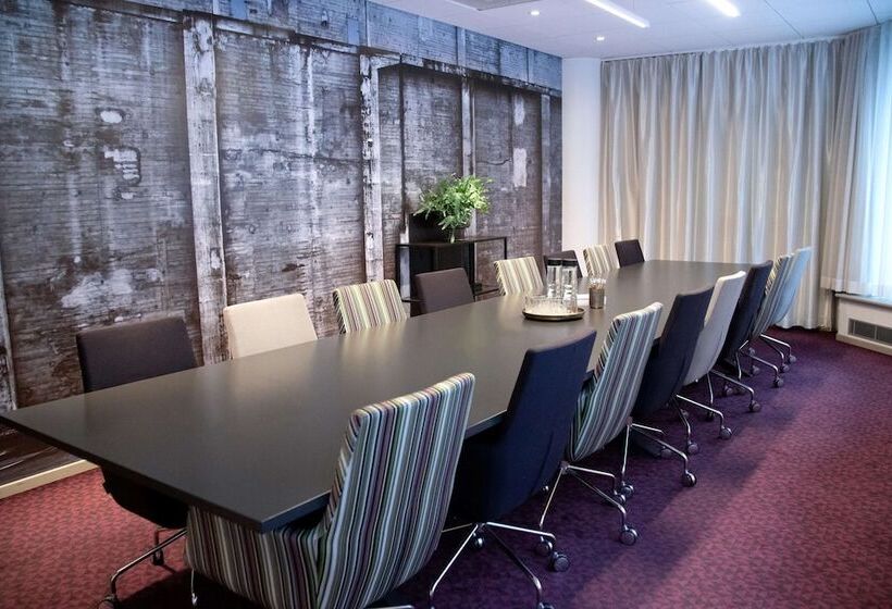 בית מלון כפרי Scandic Plaza Borås