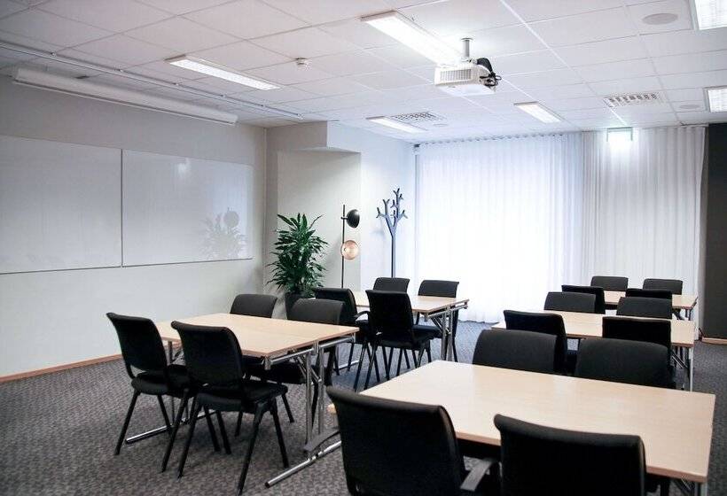 בית מלון כפרי Scandic Plaza Borås