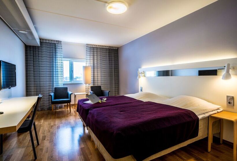 酒店 Scandic Plaza Umeå