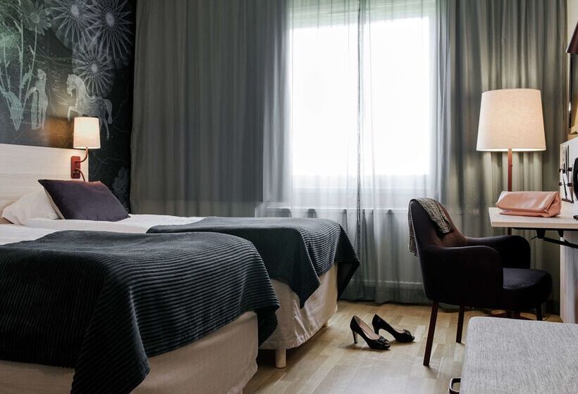 فندق Scandic Segevång