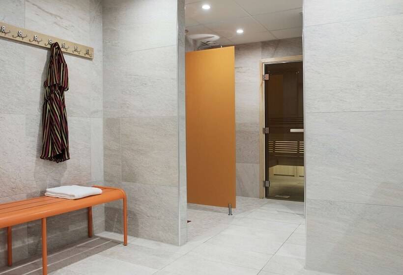 فندق Scandic Segevång