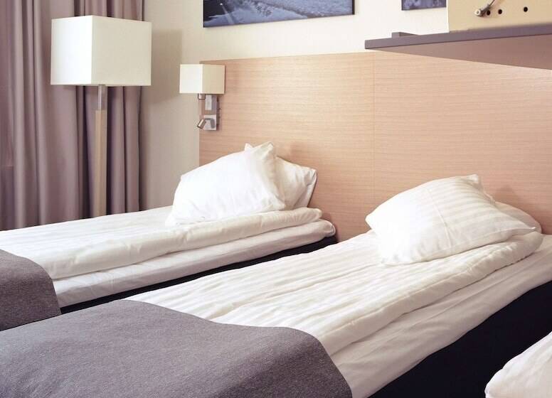 فندق Scandic Segevång