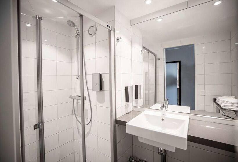 فندق Scandic Skarholmen