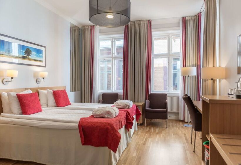 בית מלון כפרי Scandic Stortorget