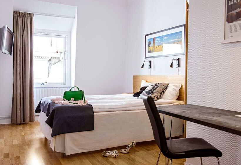 בית מלון כפרי Scandic Stortorget
