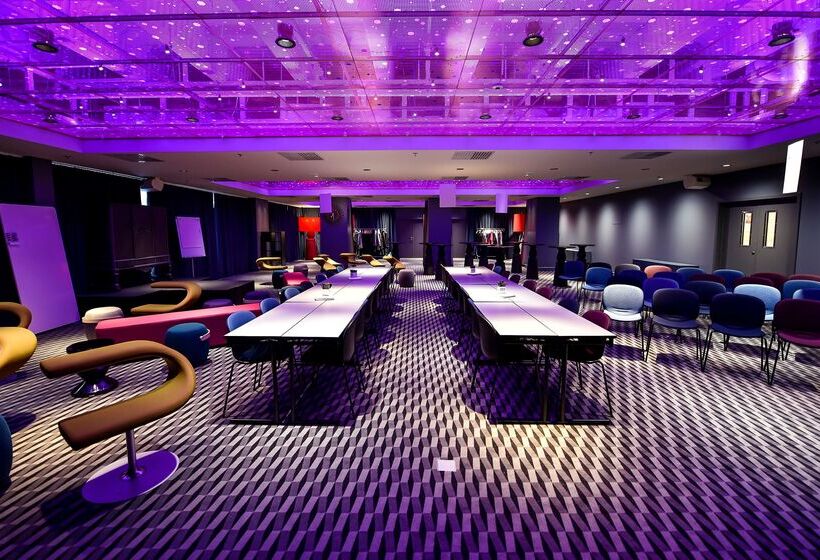 Отель Scandic Triangeln