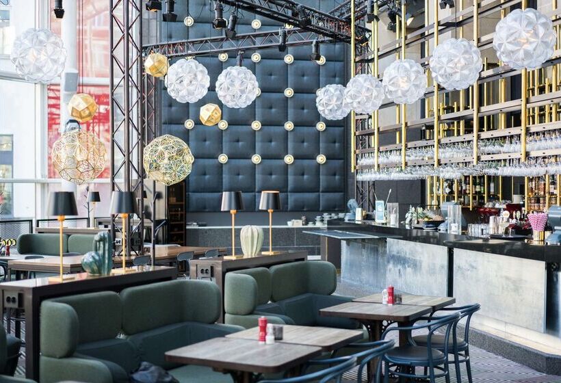 Отель Scandic Triangeln