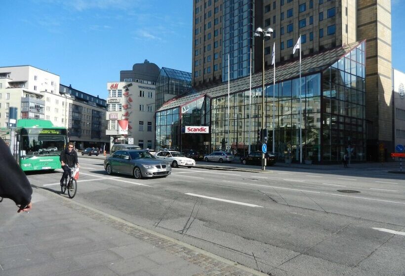 Отель Scandic Triangeln