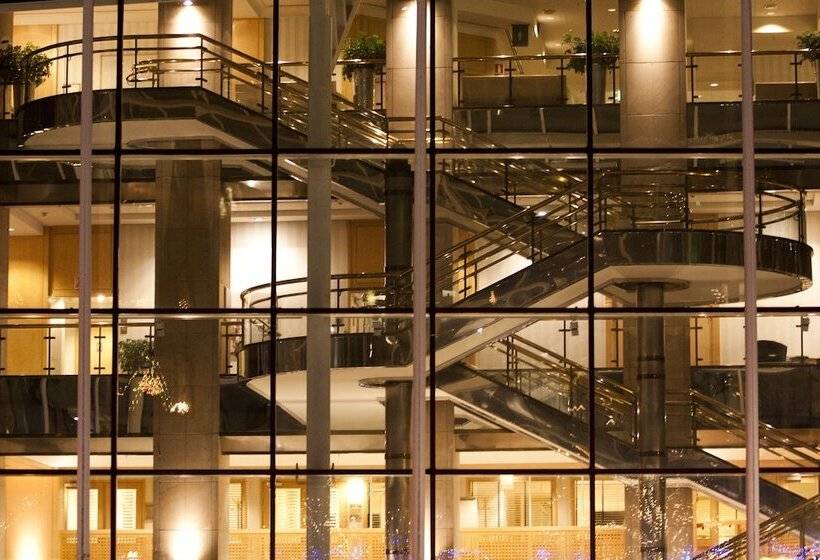 Отель Scandic Triangeln