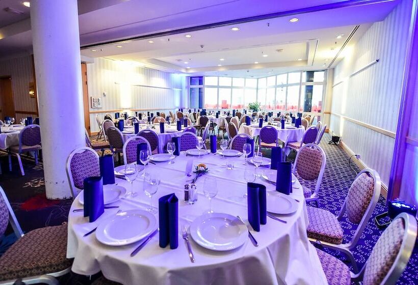 Отель Scandic Triangeln