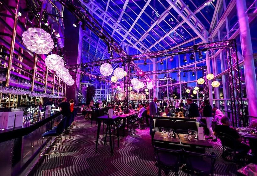 Отель Scandic Triangeln