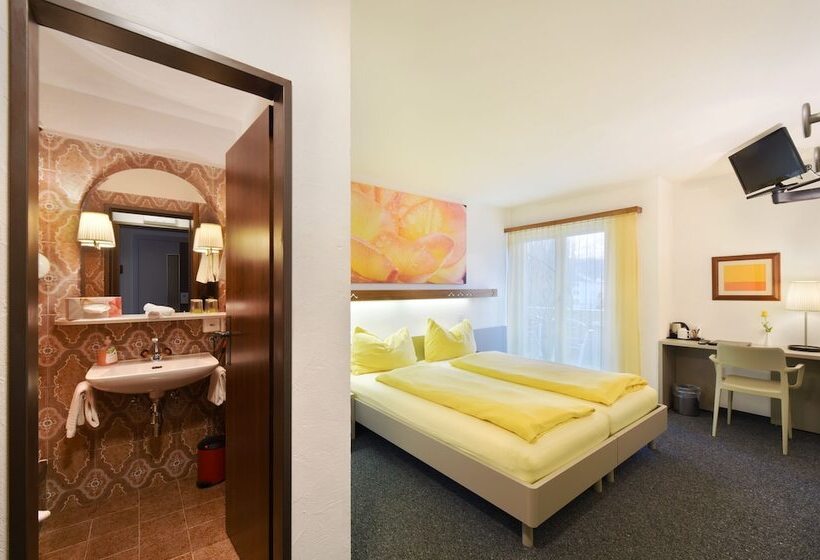 Schlosshotel   Self Check In