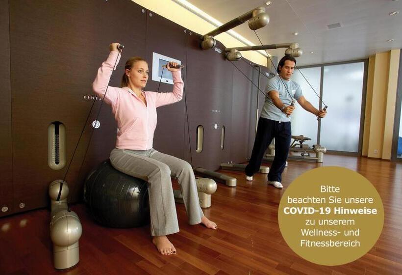 ホテル Seedamm Plaza