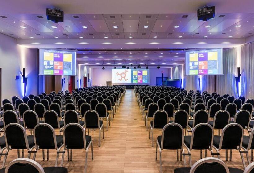 ホテル Seedamm Plaza