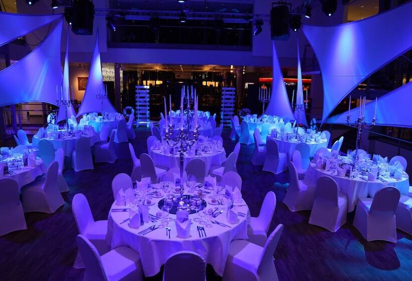 ホテル Seedamm Plaza