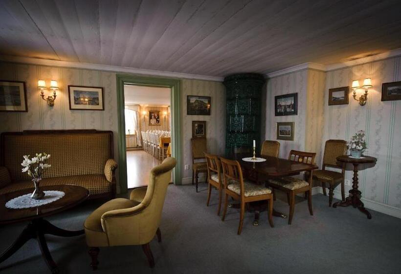 Отель Tanum Gestgifveri