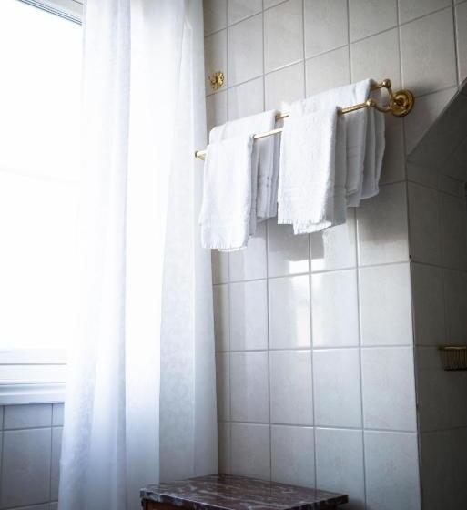 Отель Tanum Gestgifveri