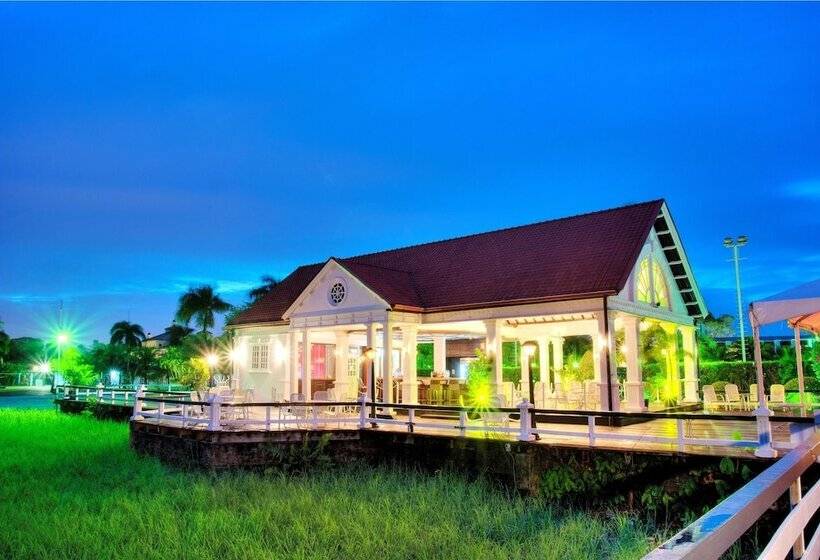 هتل Torarica Resort