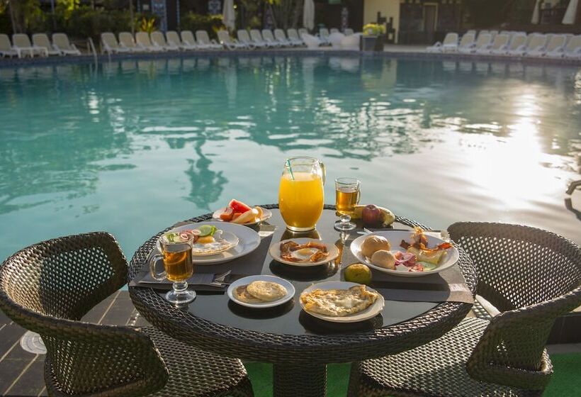 هتل Torarica Resort