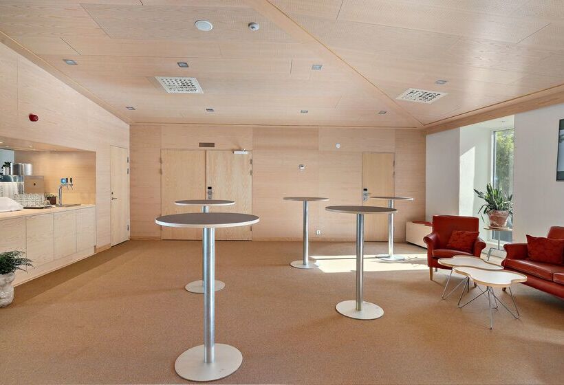 Landvetter Airport Hotel, Bw Premier Collection