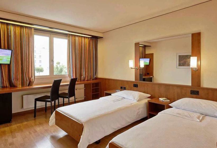 ホテル Arte Spreitenbach