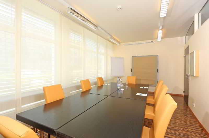 ホテル Arte Spreitenbach