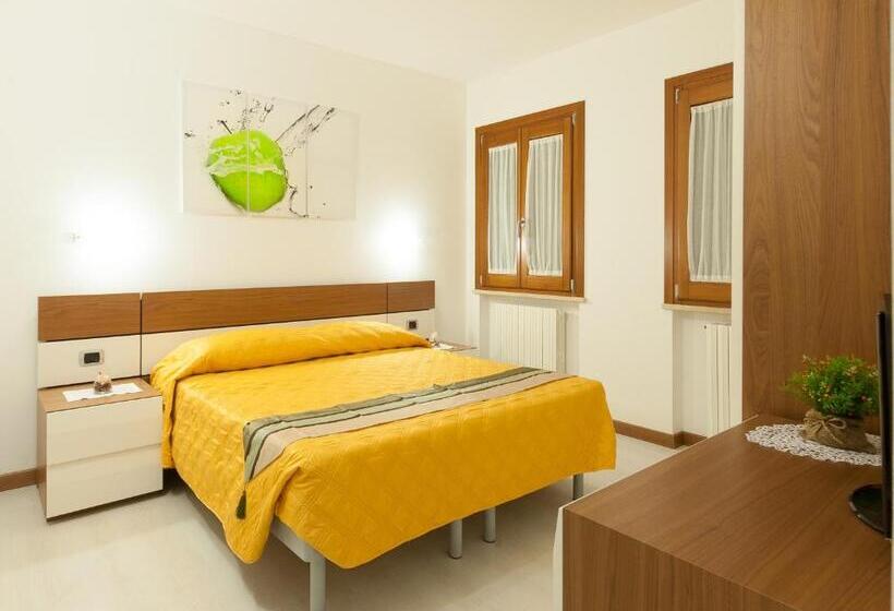 مبيت وإفطار Ca  Del Faro Bibione