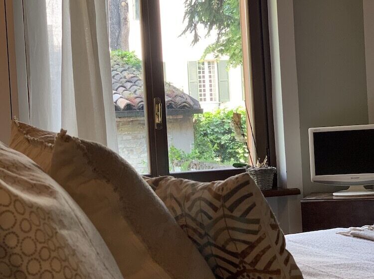 تختخواب و صبحانه Le Camere Di Bsuites Affittacamere