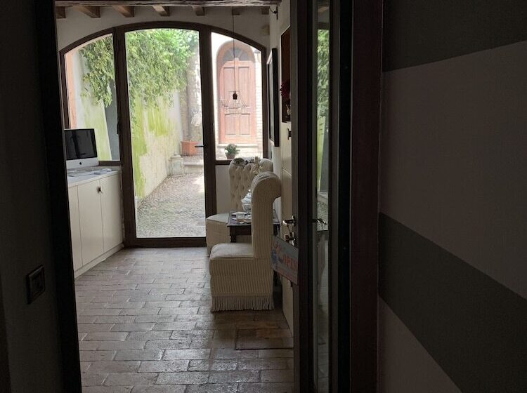 تختخواب و صبحانه Le Camere Di Bsuites Affittacamere