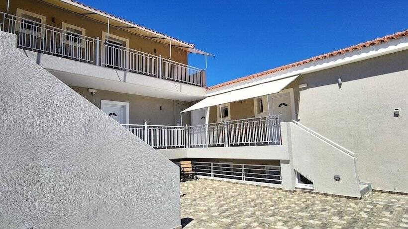 Casa De Rosa Apartments & Studios