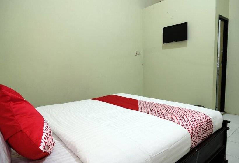 호텔 Reddoorz Syariah Near Universitas Batanghari Jambi