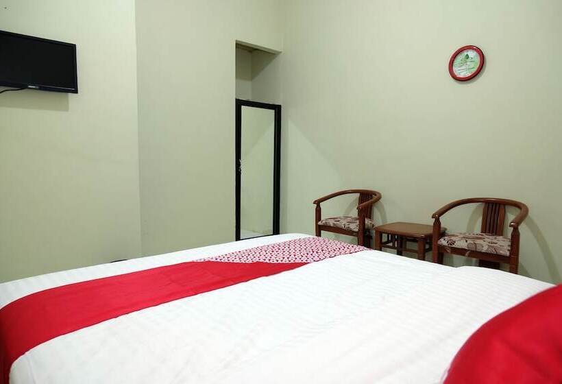 호텔 Reddoorz Syariah Near Universitas Batanghari Jambi