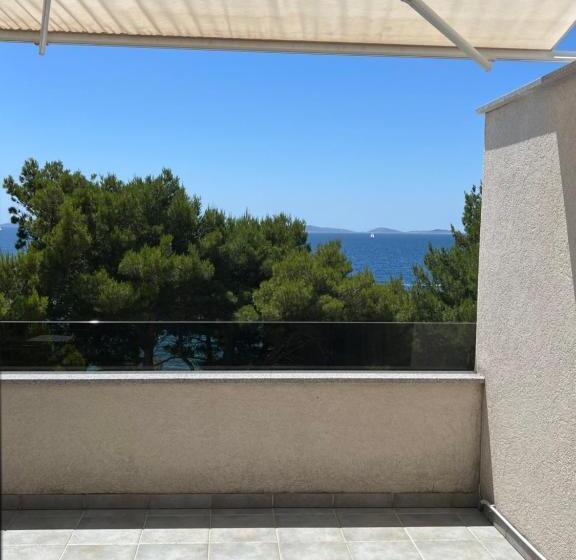 בית מלון כפרי Ana Murter