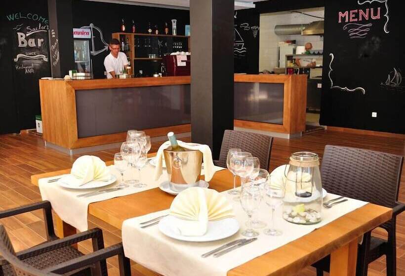 בית מלון כפרי Ana Murter