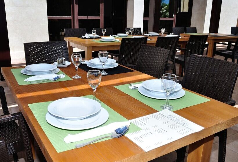 ホテル Ana Murter