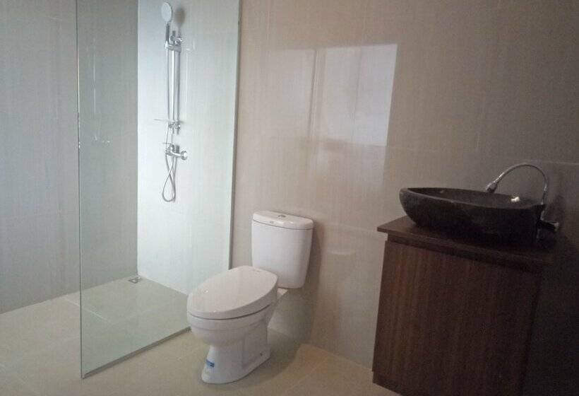 בית מלון כפרי Atres Sari Resort