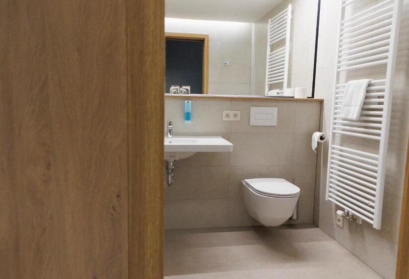 酒店 Avenue Pallova 28