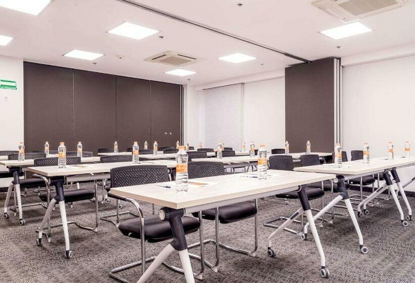 בית מלון כפרי Comfort Inn Hermosillo Aeropuerto