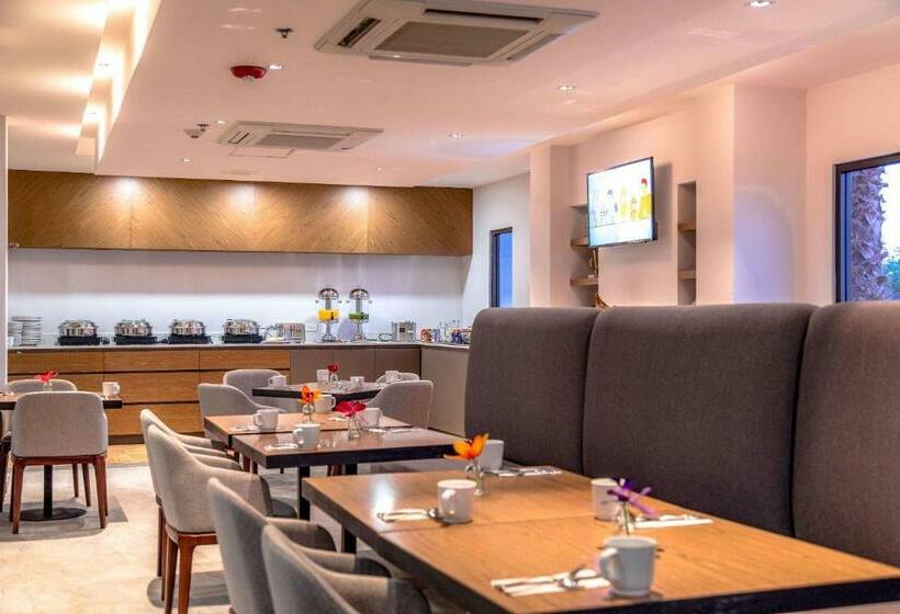 בית מלון כפרי Comfort Inn Hermosillo Aeropuerto