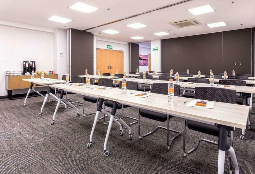 בית מלון כפרי Comfort Inn Hermosillo Aeropuerto