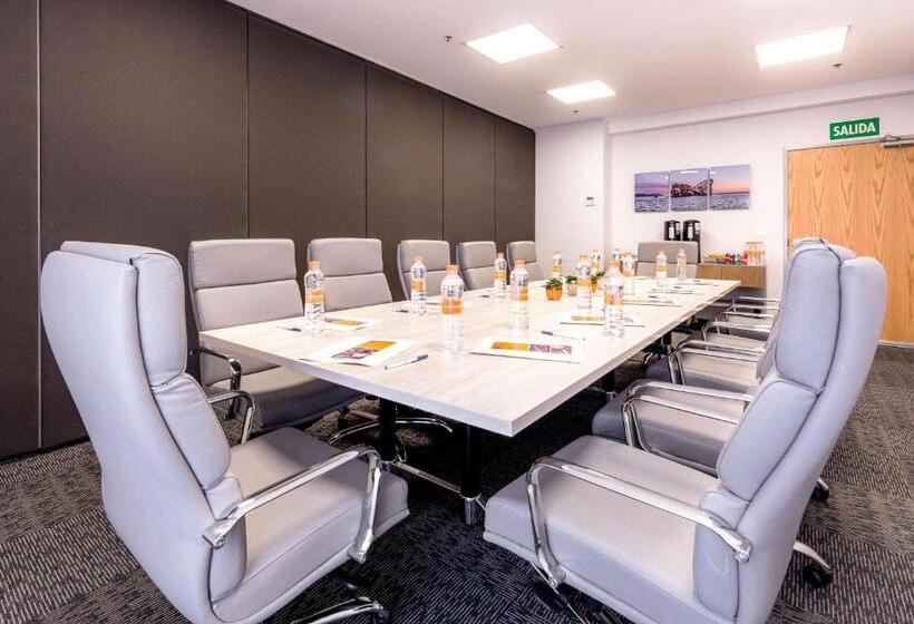 בית מלון כפרי Comfort Inn Hermosillo Aeropuerto